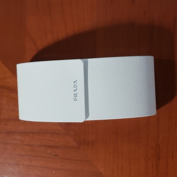 PRADA authentic case for eyewear - Picture 1 of 7